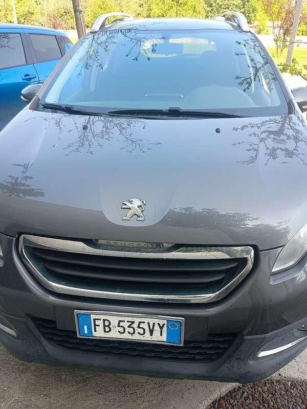 Usata Peugeot 2008 Access 99 CV (72 kW) 2016 Grigio SUV