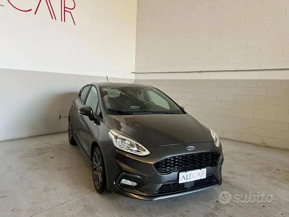 Usata Ford Fiesta ST-Line 101 CV (74 kW) 2019 Grigio Utilitaria