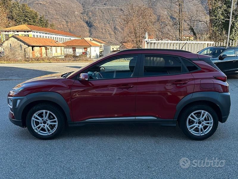 Usata Hyundai Kona 120 CV (88 kW) 2019 Rosso SUV