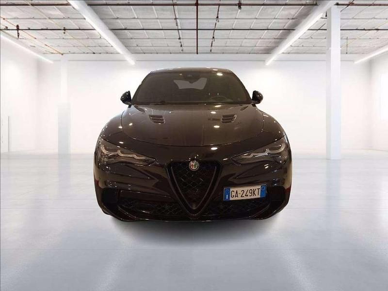 Usata Alfa Romeo Stelvio Quadrifoglio 568 CV (417 kW) 2020 Nero SUV