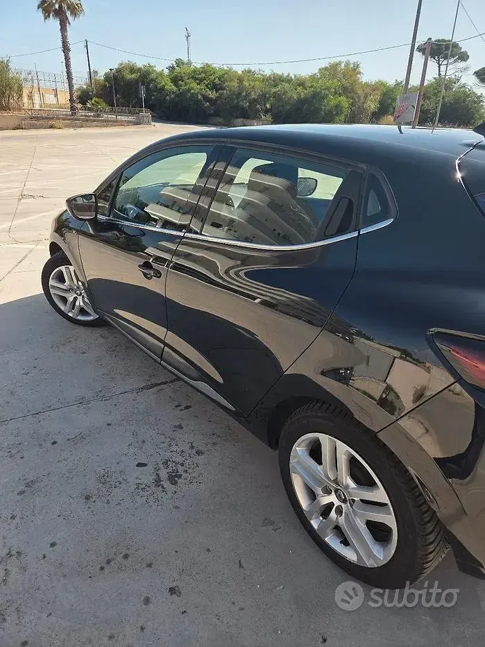 Usata Renault Clio IV Zen 90 CV (66 kW) 2019 Nero Berlina