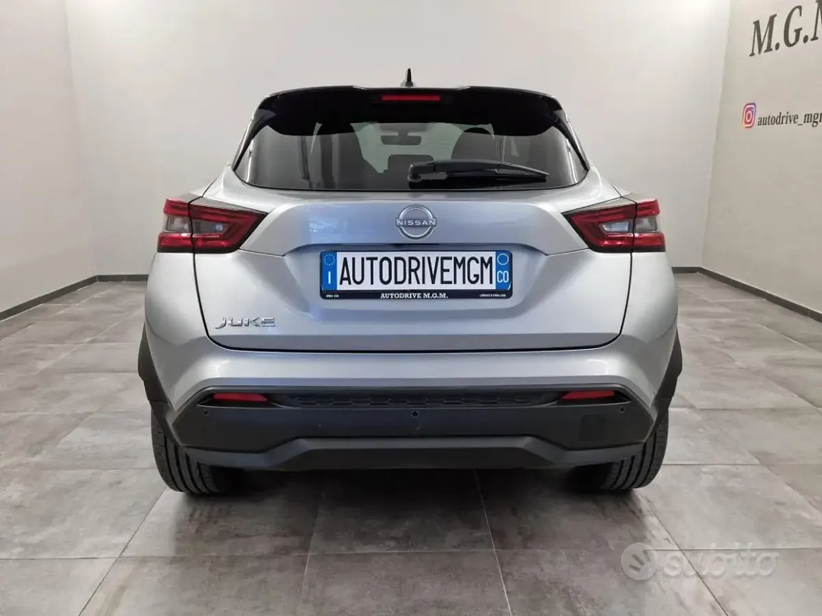 Gebraucht Nissan Juke N-Connecta 114 PS (83 kW) 2025 Grau SUV