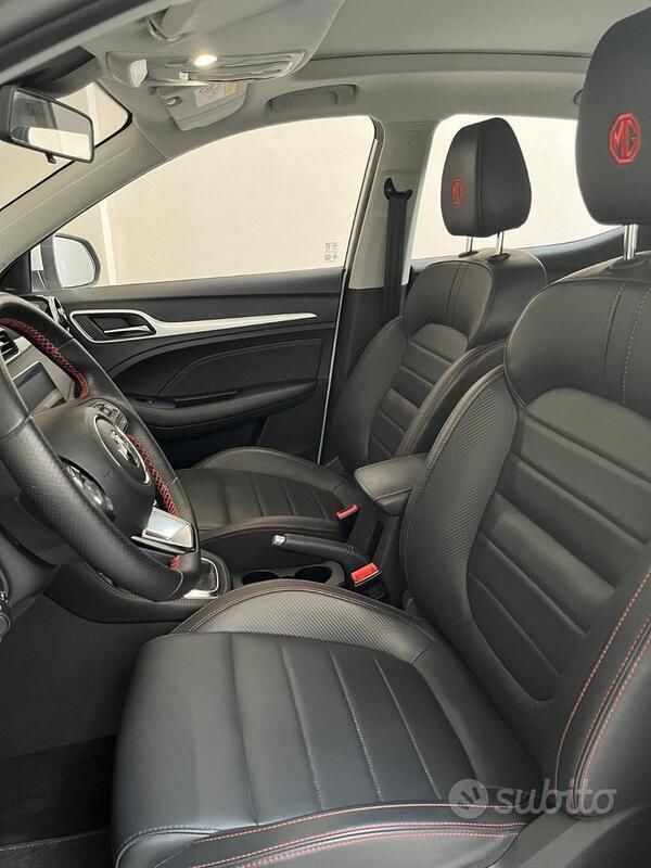 Usata MG ZS Luxury 111 CV (81 kW) 2023 Bianco Berlina