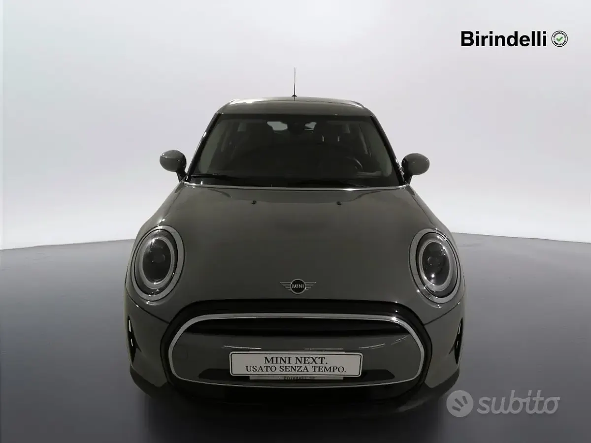 Usata Mini ONE 102 CV (75 kW) 2022 Moonwalk grey metallic Utilitaria