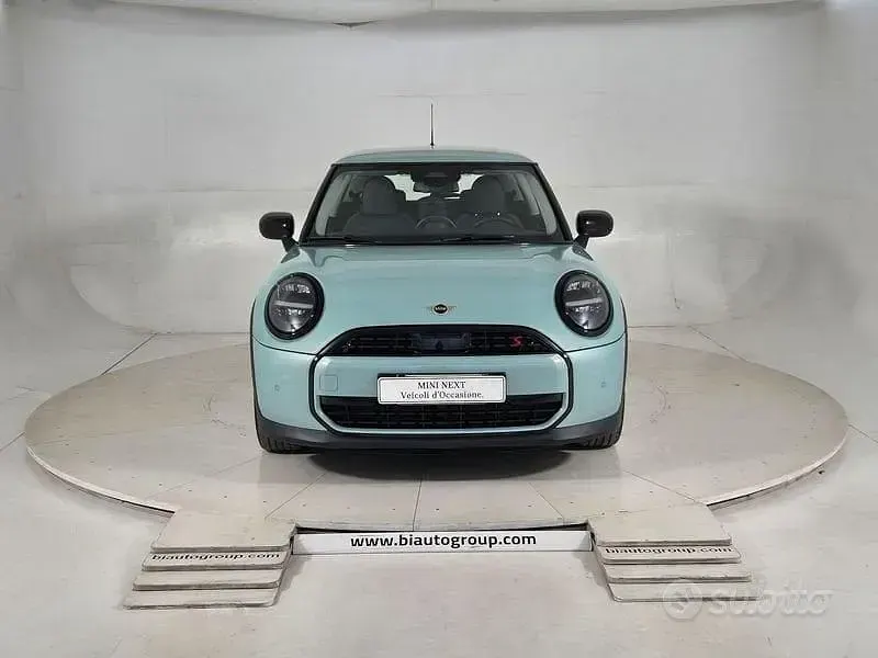 Usata Mini Cooper Classic 204 CV (150 kW) 2024 Turchese Utilitaria