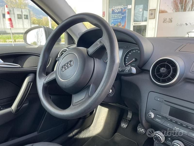 Usata Audi A1 Attraction 120 CV (88 kW) 2012 Bianco Utilitaria