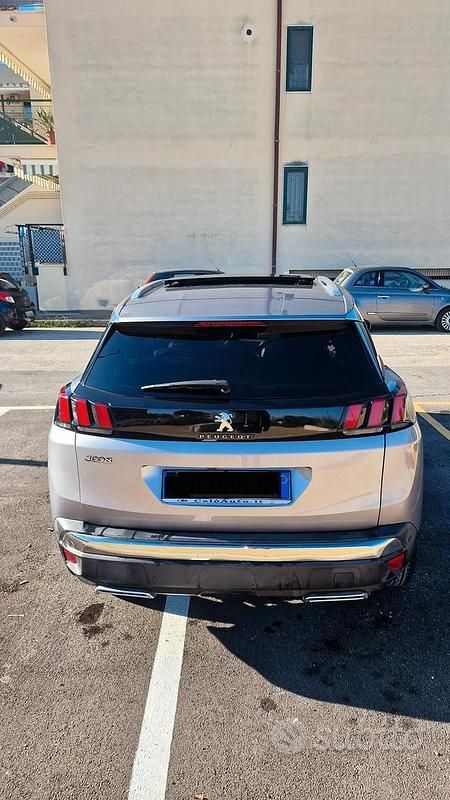 Usata Peugeot 3008 2018 Grigio SUV