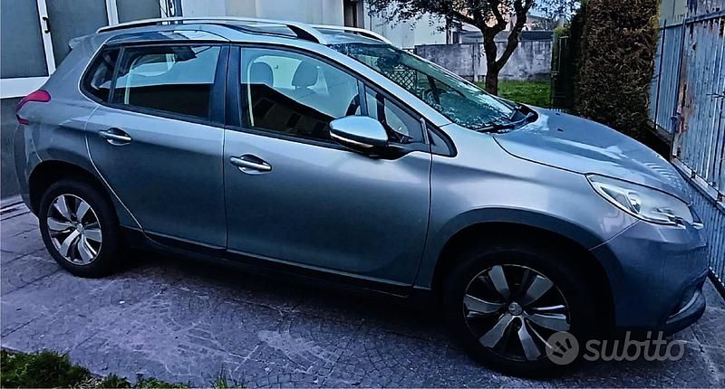 Usata Peugeot 2008 82 CV (60 kW) 2014 Grigio SUV