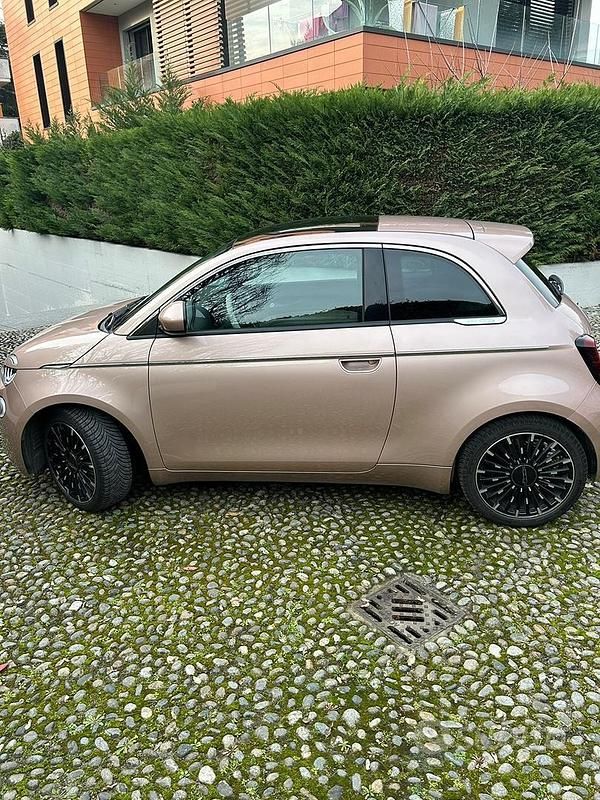 Usata Fiat 500e La Prima 42 kW (58 CV) 2023 Utilitaria