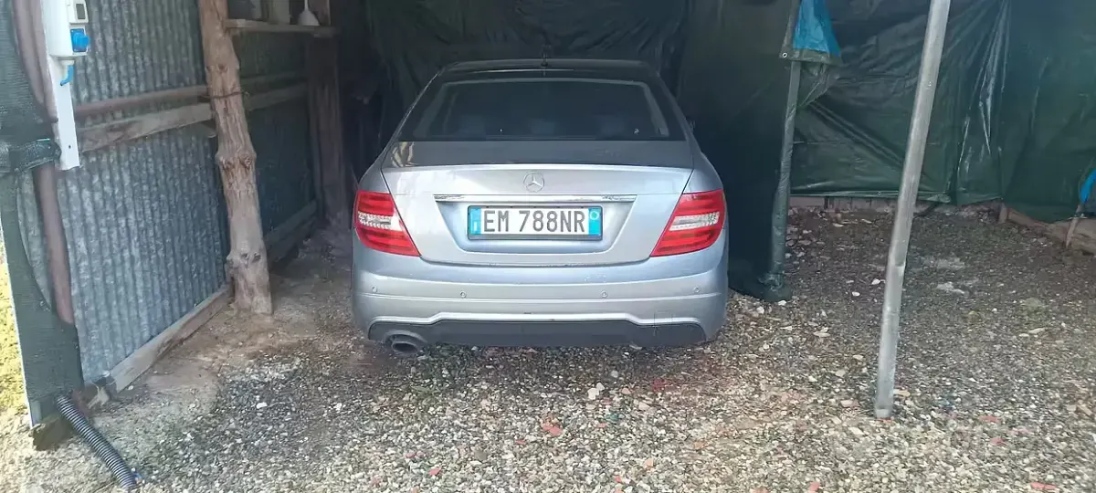 Usata Mercedes C200 136 CV (100 kW) 2012 Grigio Berlina