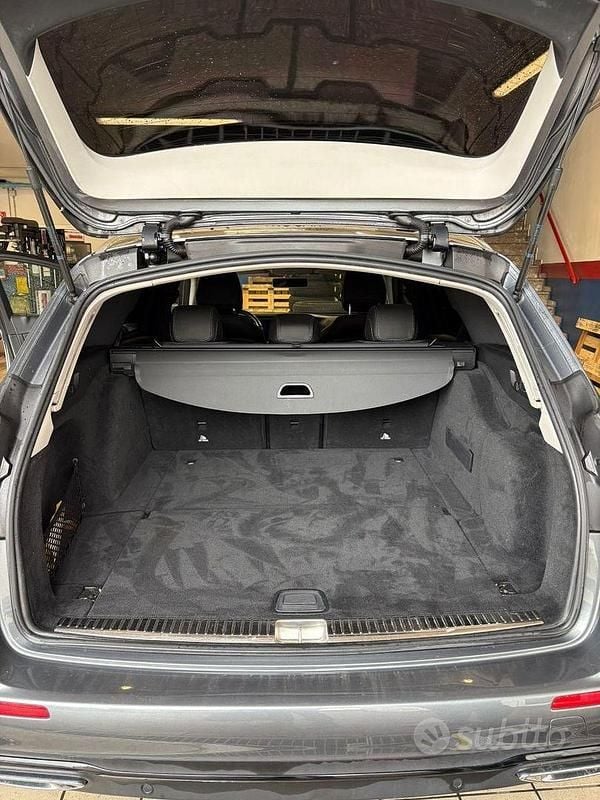 Usata Mercedes E200 Business 160 CV (117 kW) 2020 Grigio Station wagon