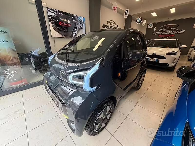 Usata XEV Yoyo 2024 Grigio Utilitaria
