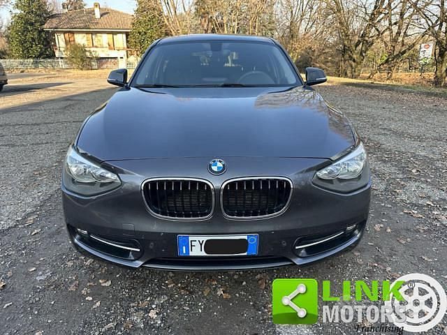 Usata BMW 114 Sport Line 95 CV (69 kW) 2015 Grigio Utilitaria