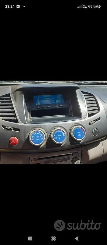 Usata Mitsubishi L200 2009 Verde Pick-up