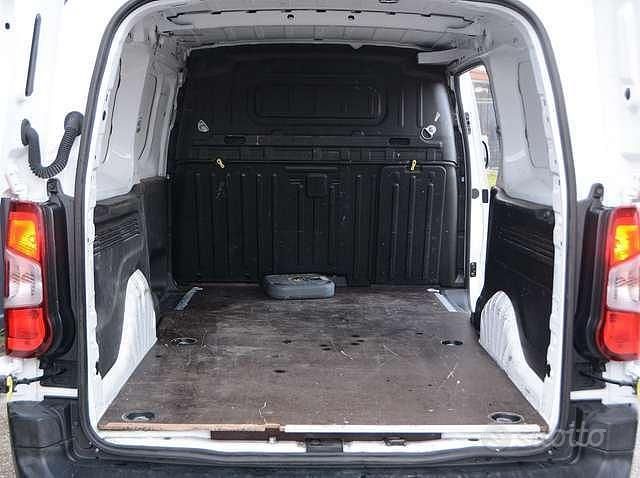 Usata Peugeot Partner Premium 99 CV (72 kW) 2022 Bianco Monovolume