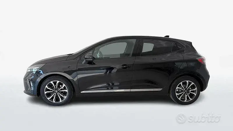 Usata Renault Clio V Techno 91 CV (66 kW) 2025 Nero Berlina