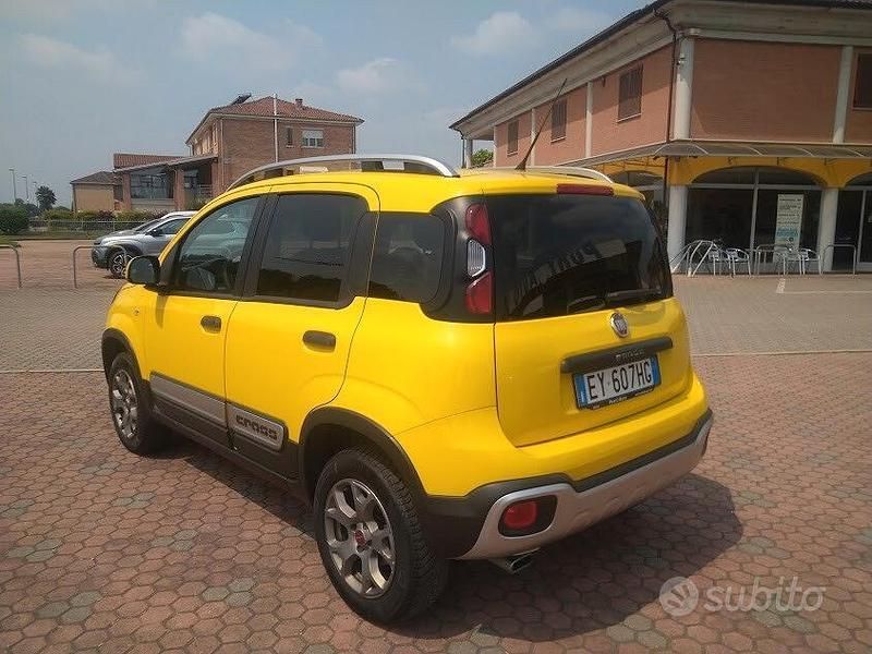 Usata Fiat Panda Cross Cross 80 CV (58 kW) 2015 Giallo Utilitaria
