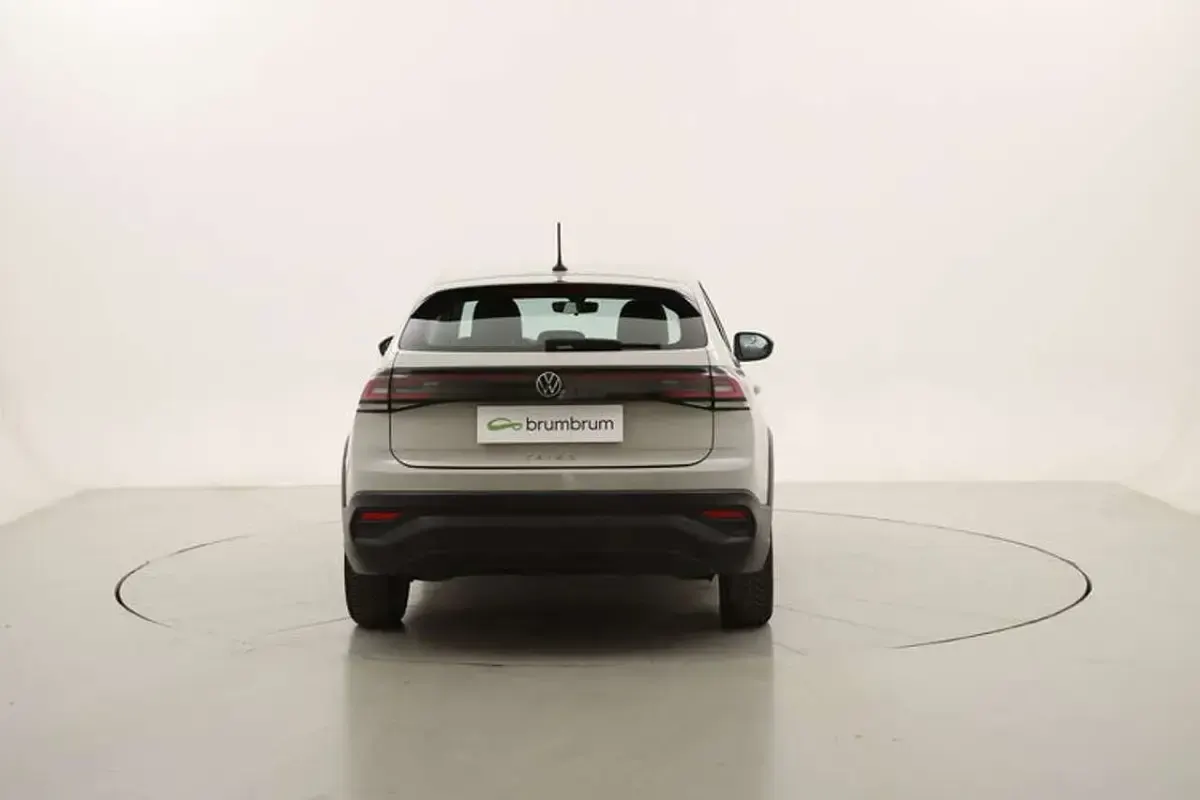Usata VW Taigo Life 95 CV (69 kW) 2023 Grigio SUV