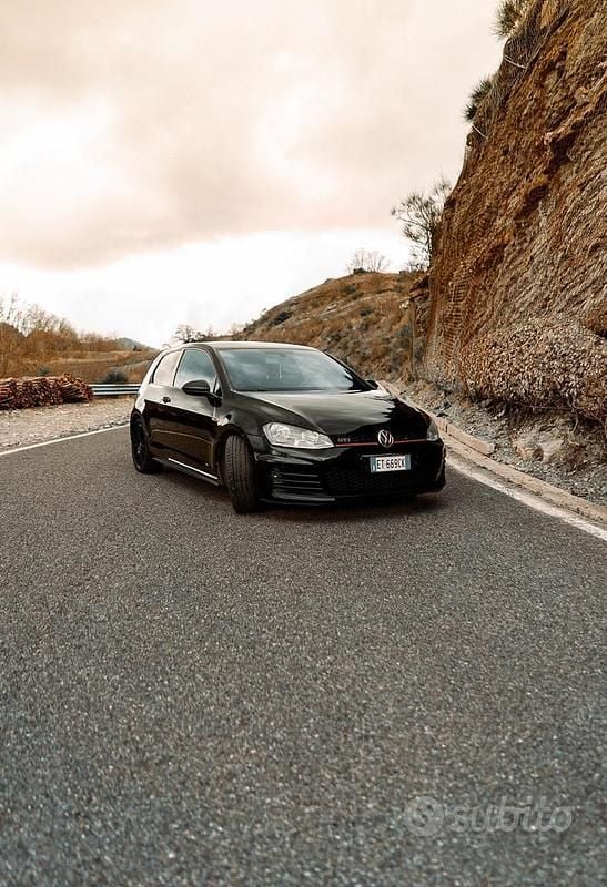 Usata VW Golf VII GTI 245 CV (180 kW) 2013 Nero