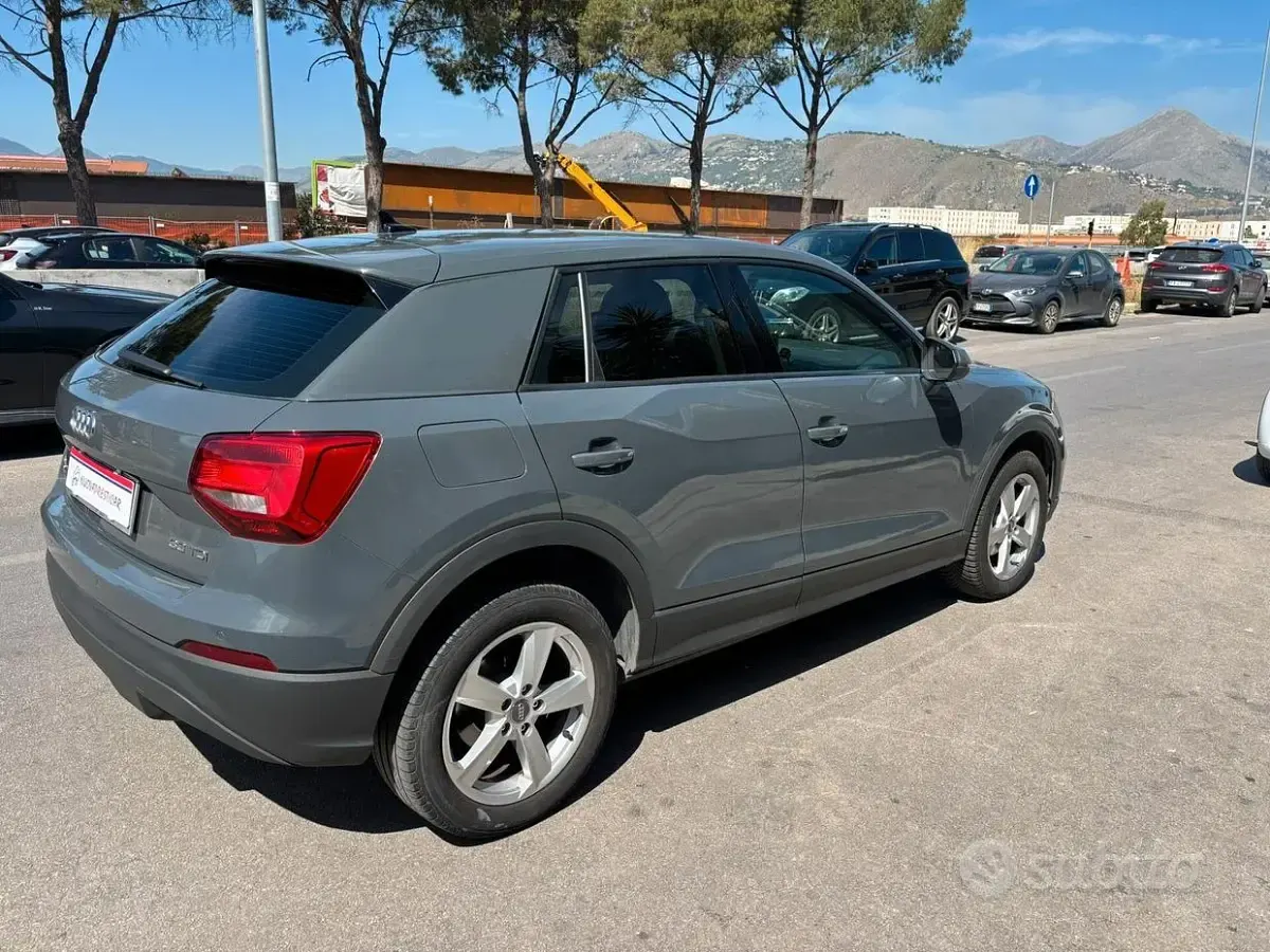 Usata Audi Q2 116 CV (85 kW) 2019 Grigio SUV