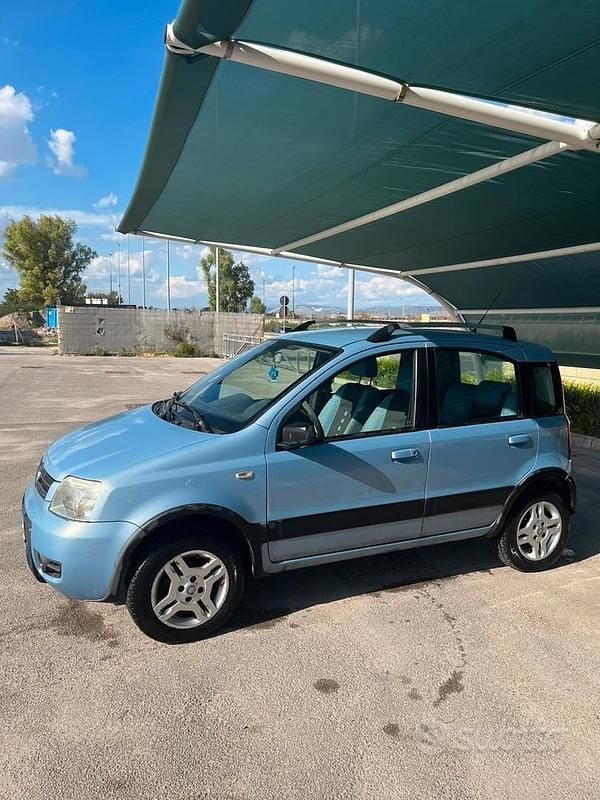 Blu Usata 2009 Fiat Panda Utilitaria | 2500 € (Super prezzo) - Immagine 1/4