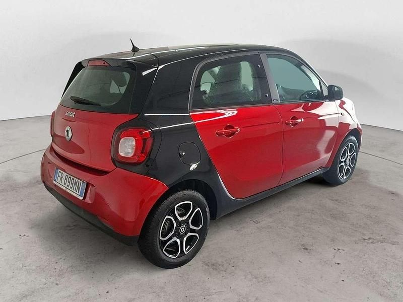 Usata Smart ForFour Passion 71 CV (52 kW) 2018 Rosso Utilitaria