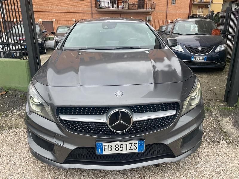 Usata Mercedes CLA220 Premium 176 CV (129 kW) 2016 Grigio Berlina