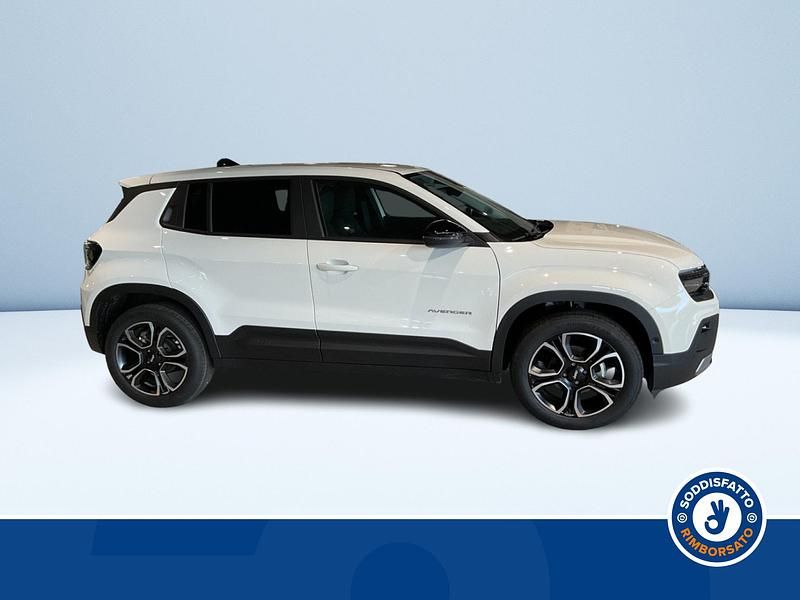 Usata Jeep Avenger Summit 100 CV (73 kW) 2024 Bianco pastello SUV