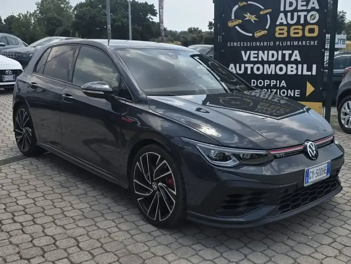 Usata VW Golf VIII GTI Clubsport 300 CV (220 kW) 2022 Grigio Berlina