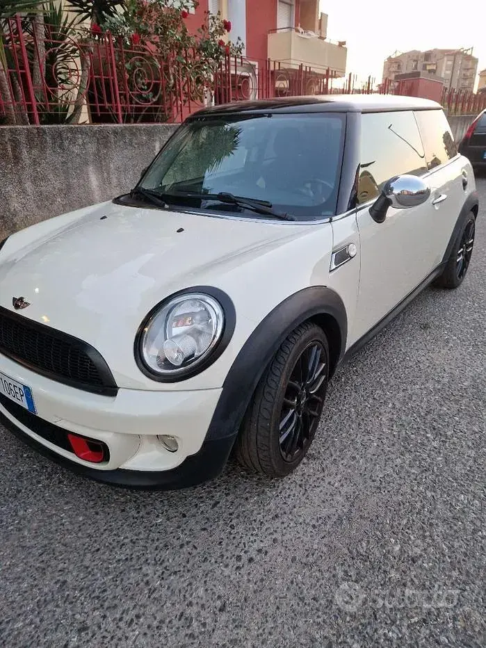 Usata Mini Cooper 90 CV (66 kW) 2010 Utilitaria