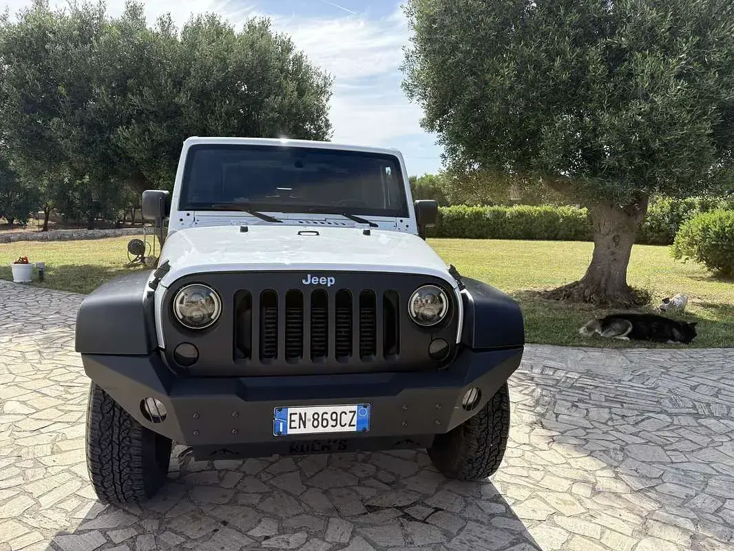 Usata Jeep Wrangler 200 CV (147 kW) 2012 SUV