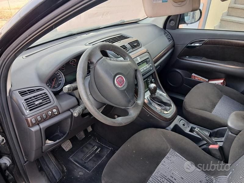 Usata Fiat Croma 150 CV (110 kW) 2007 Nero Station wagon