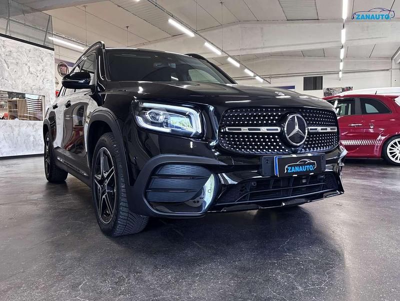Usata Mercedes GLB180 Premium 116 CV (85 kW) 2023 Nero SUV