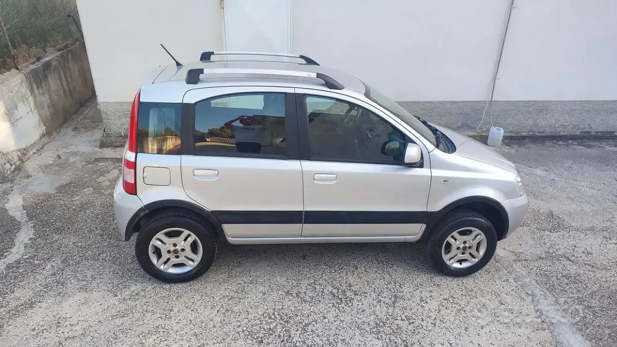 Usata Fiat Panda 4x4 75 CV (55 kW) 2013 Bianco Utilitaria