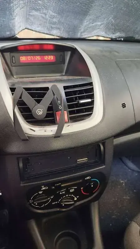 Usata Peugeot 206+ 68 CV (50 kW) 2011 Bianco Utilitaria