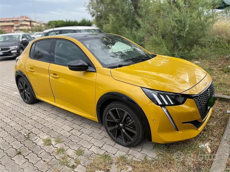 Giallo Usata 2021 Peugeot 208 GT Due volumi | 15.250 € (Cara) - Immagine 1/4