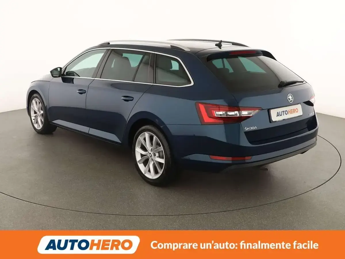 Usata Skoda Superb Style 150 CV (110 kW) 2018 Blu/azzurro Station wagon