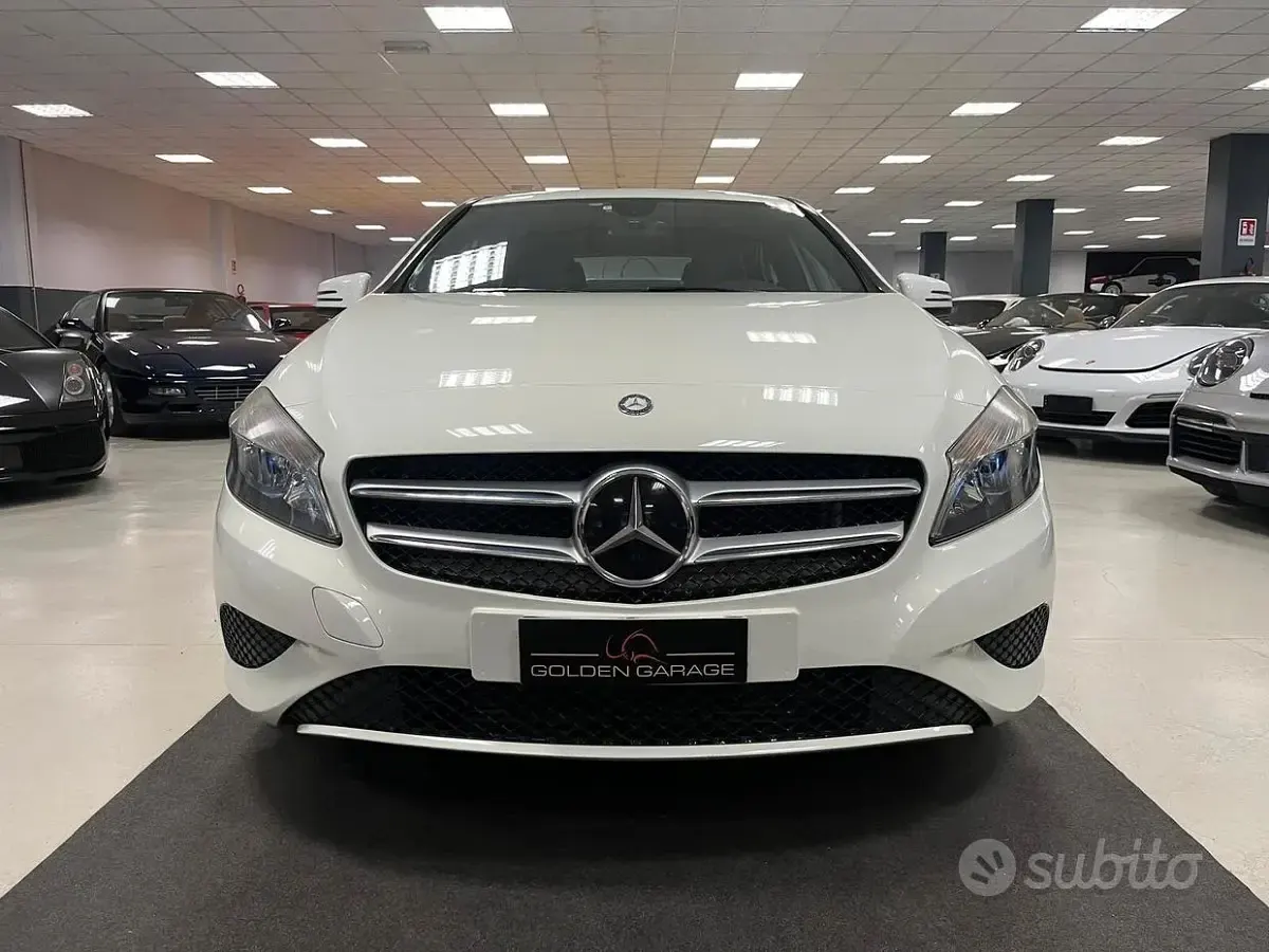 Usata Mercedes A180 109 CV (80 kW) 2013 Bianco Utilitaria