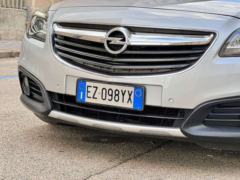 Gebraucht Opel Insignia Country Tourer 194 PS (142 kW) 2015 Silber Kombi