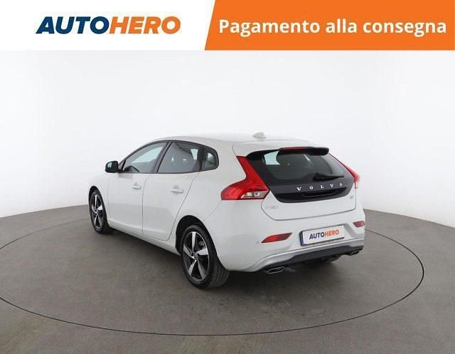Usata Volvo V40 Kinetic 119 CV (87 kW) 2017 Bianco Berlina