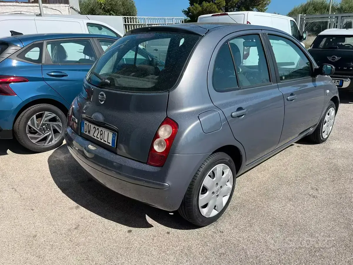 Usata Nissan Micra 78 CV (57 kW) 2009 Grigio Utilitaria