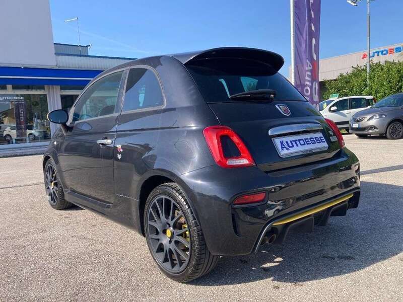 Usata Abarth 595 Pista 160 CV (117 kW) 2017 Nero Utilitaria