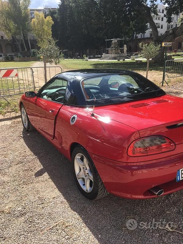 Usata MG F 120 CV (88 kW) 1999 Rosso Cabrio