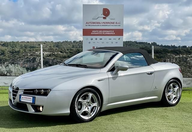 Usata Alfa Romeo Spider Exclusive 185 CV (136 kW) 2007 Argento Cabrio