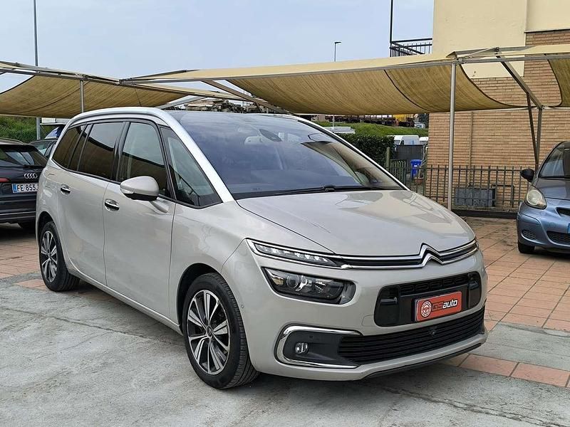Usata Citroën Grand C4 Picasso Live 120 CV (88 kW) 2016 Beige Monovolume