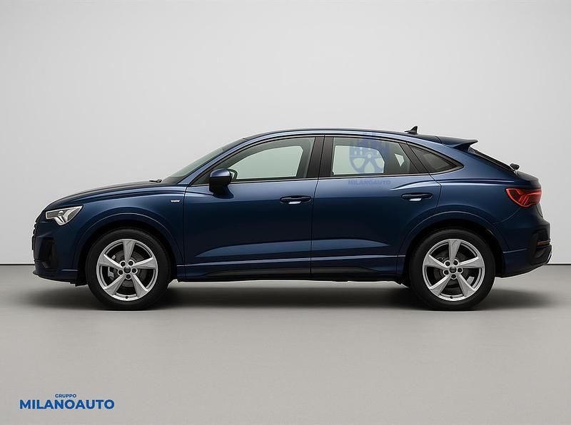Usata Audi Q3 Sportback S-Line 150 CV (110 kW) 2022 Blu SUV