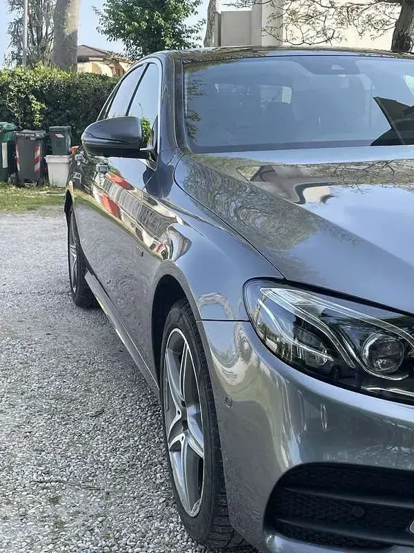 Usata Mercedes E300 194 CV (142 kW) 2019 Berlina