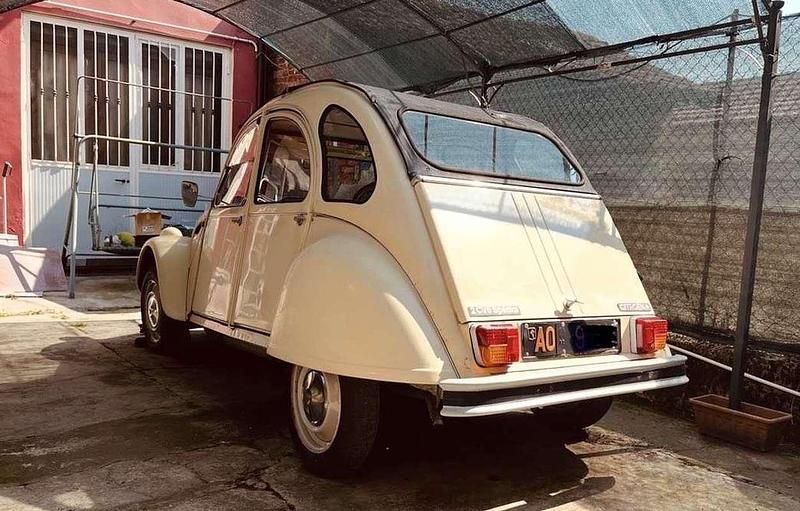 Usata Citroën 2CV 29 CV (21 kW) 1979 Beige Berlina