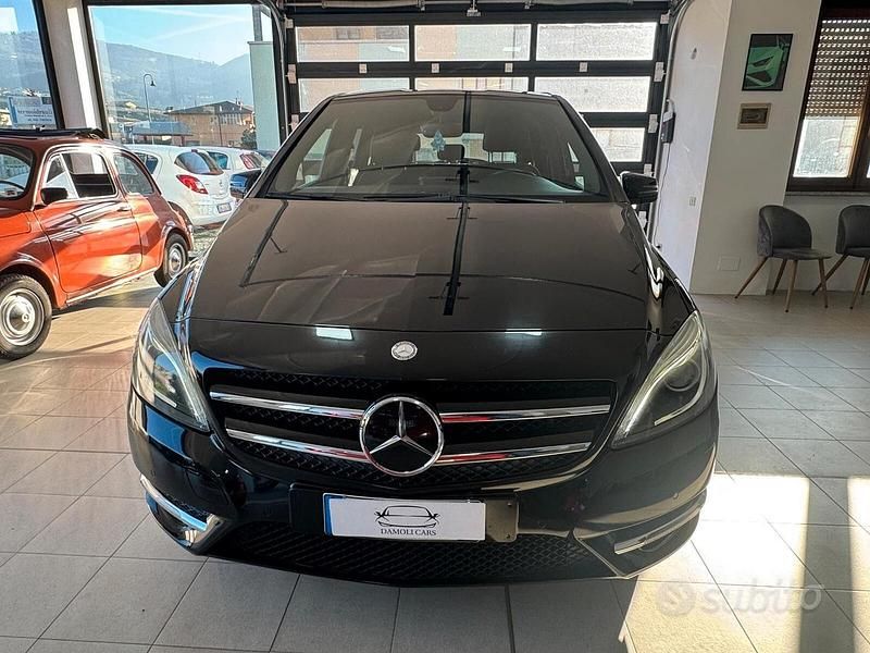 Usata Mercedes B200 Premium 136 CV (100 kW) 2014 Nero Monovolume