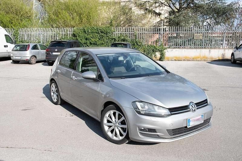 Usata VW Golf VII Highline 105 CV (77 kW) 2014 Argento Berlina